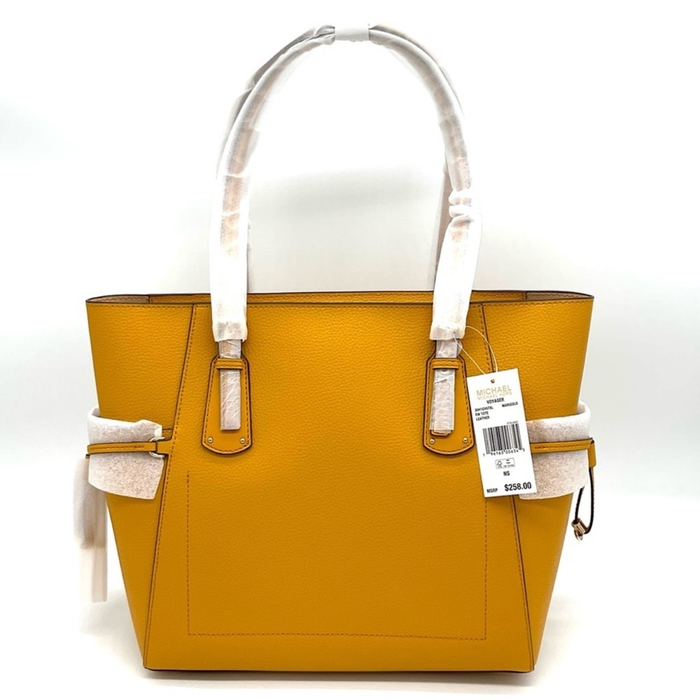 Michael Kors Voyager EW Tote Bag Leather Marigold - Picture 5 of 9